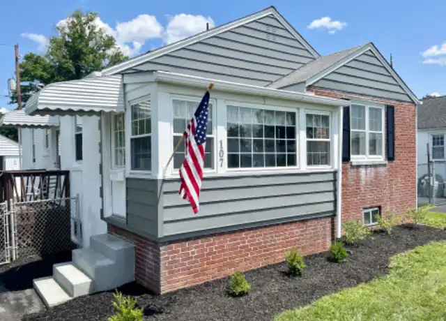 Property at 107 Lexington Dr, Claymont, DE, 19703, 3 beds, 1.5 baths, [object Object]