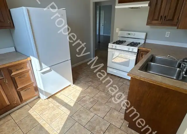 Property at 710 Ames St Unit 1, Saginaw, MI, 48602, 2 beds, 1 bath, [object Object]