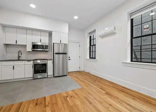 Property at 1121 Dayton St Unit 201, Cincinnati, OH, 45214, 2 beds, 1 bath, [object Object]