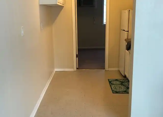 Property at 1420 Oakland Rd NE Unit 1420-03, Cedar Rapids, IA, 52402, 1 bed, 1 bath, [object Object]
