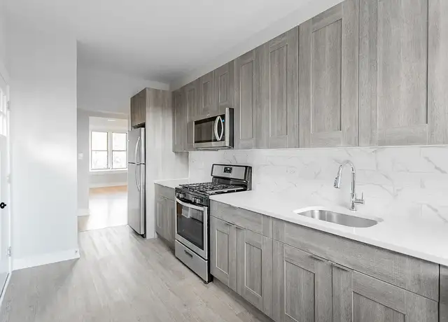 Photo of 6135 S Dorchester Ave, Chicago, IL 60637