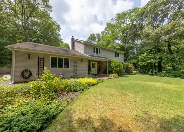 Property at 177 Beverly Rd, South Huntington, NY, 11746, 2 beds, 1 bath, [object Object]