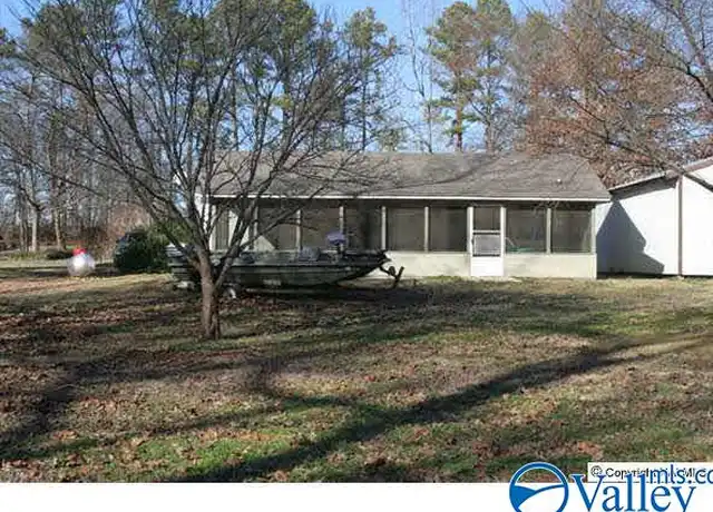 Property at 10804 Paradise Shrs, Athens, AL, 35611, 2 beds, 1 bath, [object Object]