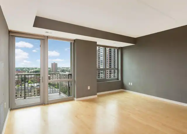 Property at 929 Portland Ave #1210, Minneapolis, MN, 55404, 1 bed, 1 bath, [object Object]