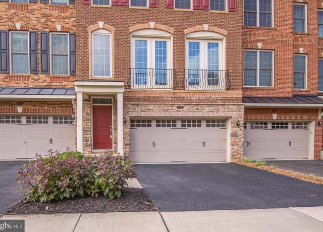 Photo of 25019 Cambridge Hill Ter, Chantilly, VA 20152