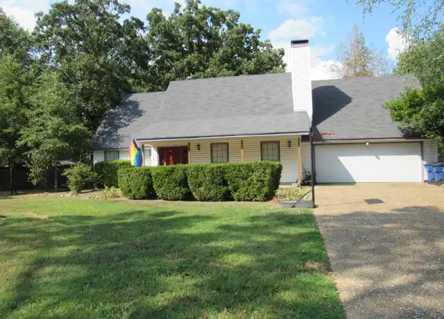 Property at 32 Cinderwood Cv, Maumelle, AR, 72113, 3 beds, 2.5 baths, [object Object]