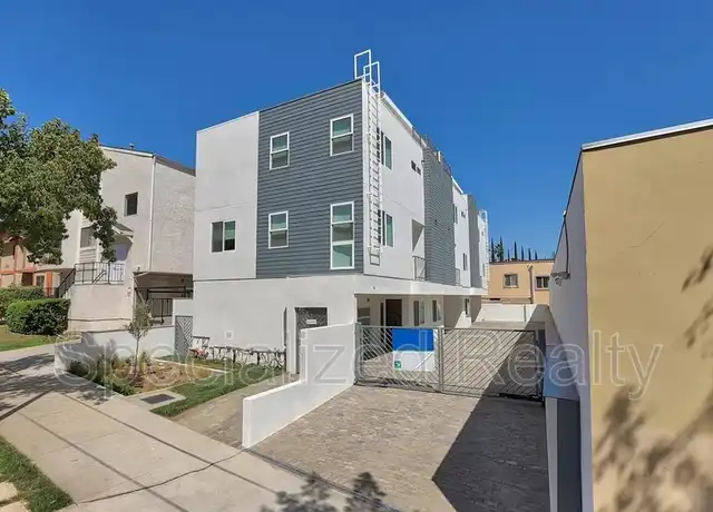 Property at 1408 Eagle Vista Dr Unit 1408, Eagle Rock, CA, 90041, 3 beds, 3 baths, [object Object]
