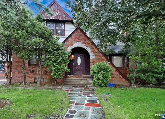 Property at 4-21 Saddle River Rd Unit 1, Fair Lawn, NJ, 07410, 4 beds, 2 baths, [object Object]