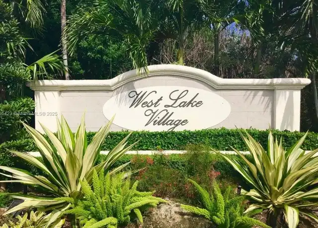 Property at 1135 Pin Oak St, Hollywood, FL, 33019, 3 beds, 2.5 baths, [object Object]