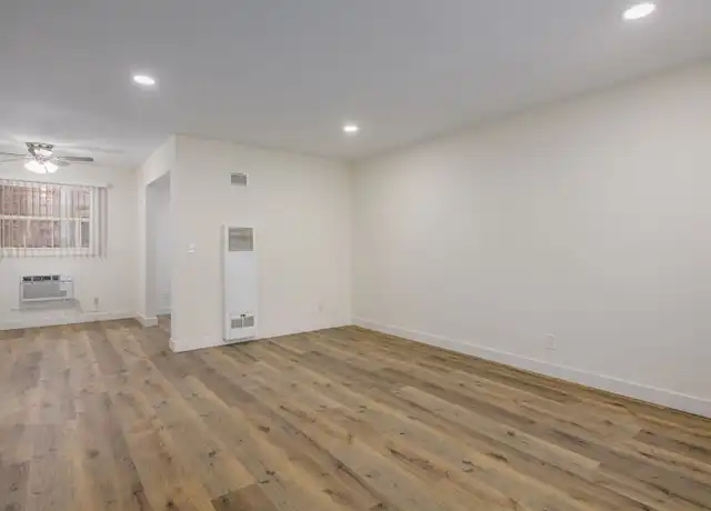Property at 2001 Beachwood Dr Unit 05, Los Angeles, CA, 90068, 0 beds, 1 bath, [object Object]