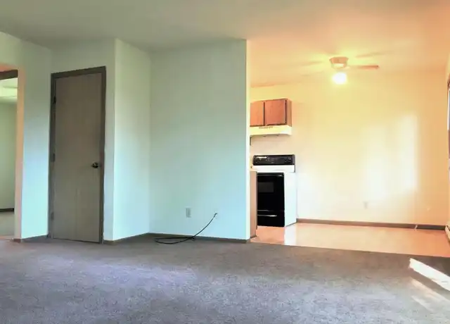 Property at 916 N Oak St Unit 6, Madison, WI, 53704, 2 beds, 1 bath, [object Object]