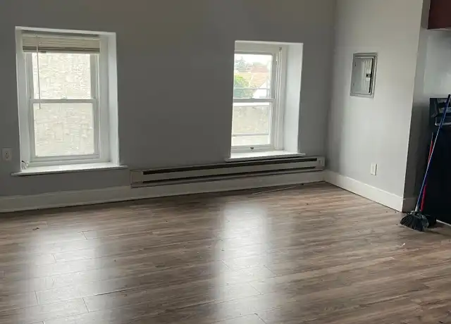 Property at 1204 W Rockland St Unit 4, Philadelphia, PA, 19141, 1 bed, 1 bath, [object Object]