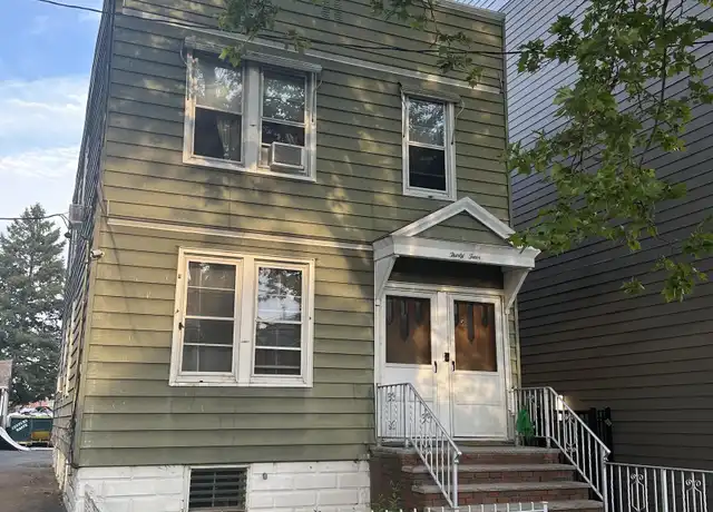 Property at 34 Humphrey Ave, Bayonne, NJ, 07002, 2 beds, 1 bath, [object Object]