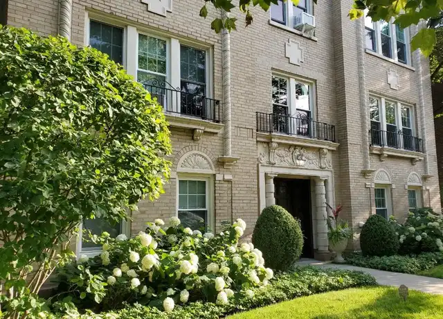 Property at 802 Elmwood Ave Unit 1E, Evanston, IL, 60202, 2 beds, 1 bath, [object Object]