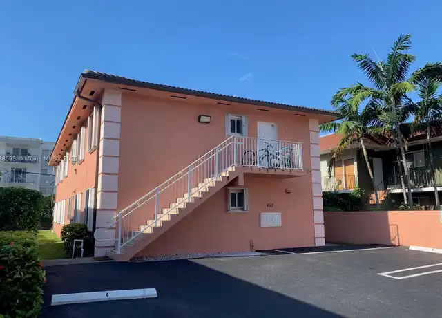 Property at 452 SW 10th St #2, Miami, FL, 33130, 1 bed, 1 bath, [object Object]
