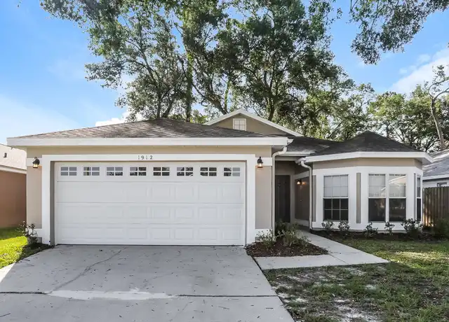 Property at 1912 Windsor Oak Dr, Apopka, FL, 32703, 3 beds, 2 baths, [object Object]