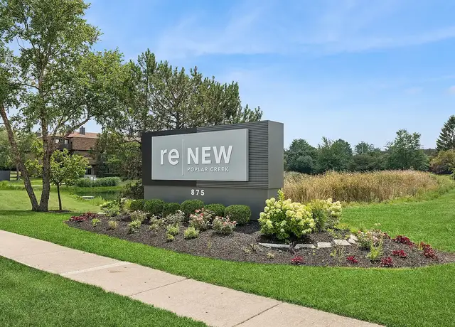Photo of 875 Pacific Ave, Hoffman Estates, IL 60169