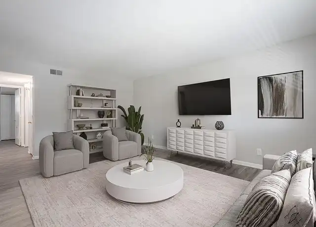 Property at Oyster Point Place - 102 Americana Dr, Newport News, VA, 23606, 1-2 bed, 1 bath, [object Object]