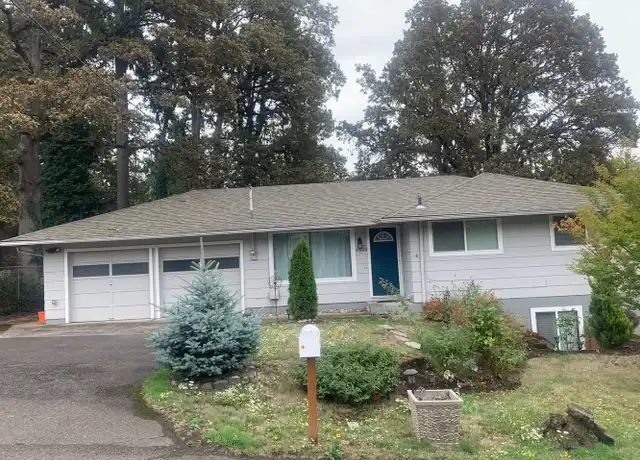 Property at 4598 SE Whipple Ave, Portland, OR, 97267, 4 beds, 2 baths, [object Object]