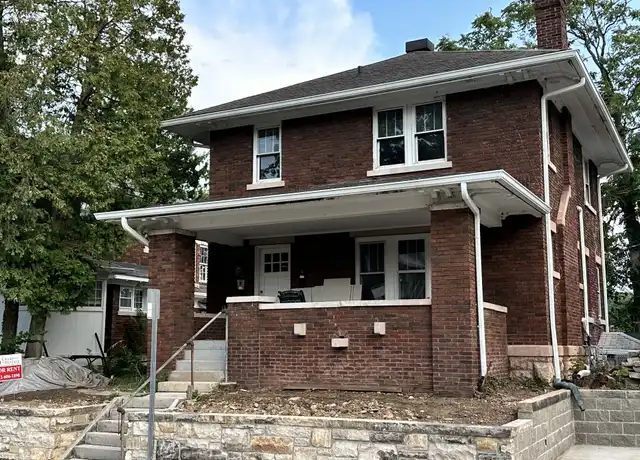 Property at 714 E 9th St Unit 3, Bloomington, IN, 47408, 4 beds, 2 baths, [object Object]