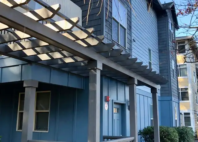 Property at 11012 SE Stark St Unit M, Portland, OR, 97216, 2 beds, 2.5 baths, [object Object]