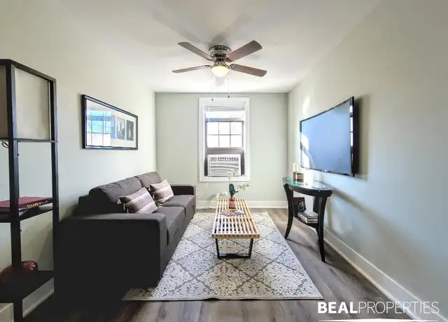Property at 725 St Johns Ave Unit 19, Highland Park, IL, 60035, 1 bed, 1 bath, [object Object]