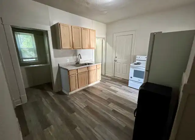 Property at 1713 51st Pl, Kenosha, WI, 53140, 2 beds, 1 bath, [object Object]