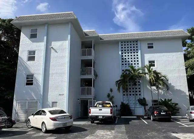 Property at 3257 NE 13th St Unit 402, Pompano Beach, FL, 33062, 1 bed, 1.5 baths, [object Object]