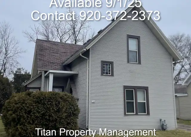 Property at 740 Woodland Ave, Oshkosh, WI, 54901, 4 beds, 1 bath, [object Object]