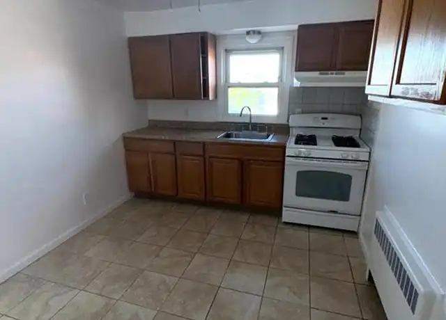 Property at 231 Washington Ave Unit 2, Hackensack, NJ, 07601, 2 beds, 1 bath, [object Object]