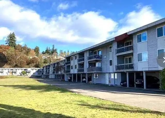 Property at Narrows Landing Apartments - 550 Lebo Blvd, Bremerton, WA, 98310, 2 beds, 1 bath, [object Object]