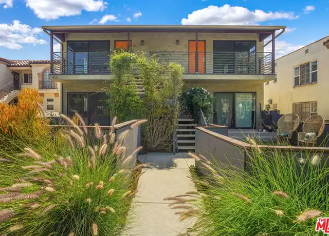 Property at 1166 Cochran Ave Unit 4, Los Angeles, CA, 90019, 2 beds, 2 baths, [object Object]