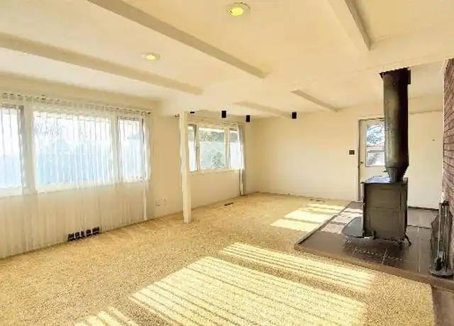 Property at 3225 11th Ave S, Great Falls, MT, 59405, 2 beds, 1 bath, [object Object]