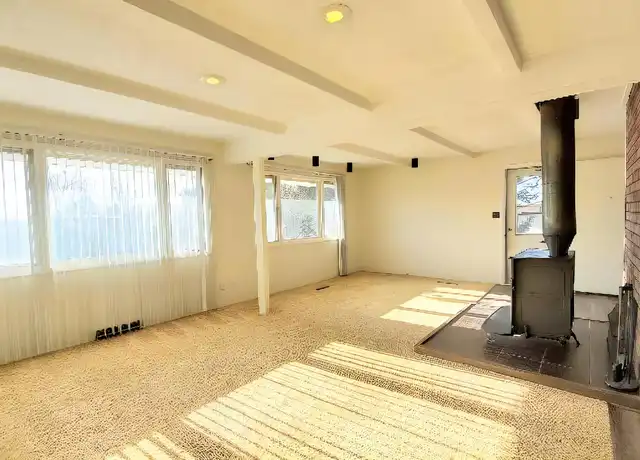 Property at 3225 11th Ave S, Great Falls, MT, 59405, 2 beds, 1 bath, [object Object]