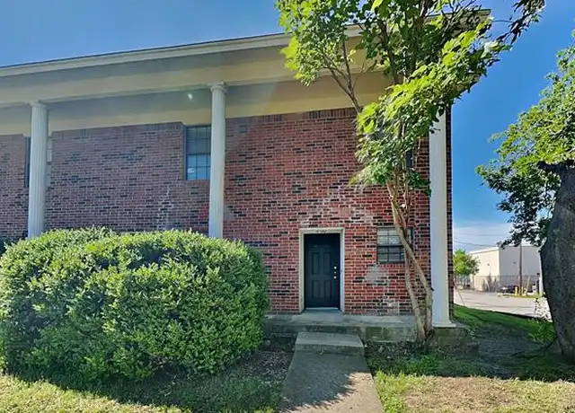 Property at 930 Southmoor Dr, Arlington, TX, 76010, 2 beds, 2 baths, [object Object]