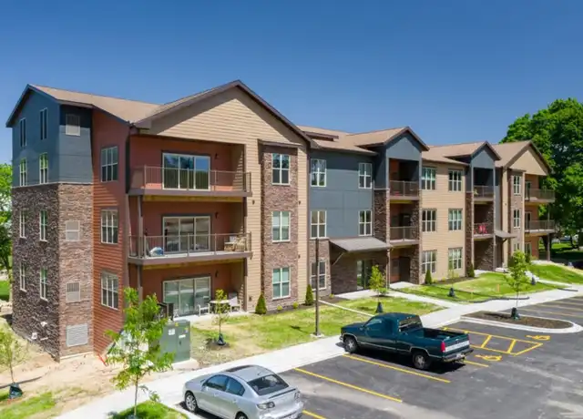 Property at Humble Oaks - 4703 Terminal Dr, McFarland, WI, 53558, 1-2 bed, 1-2 bath, [object Object]