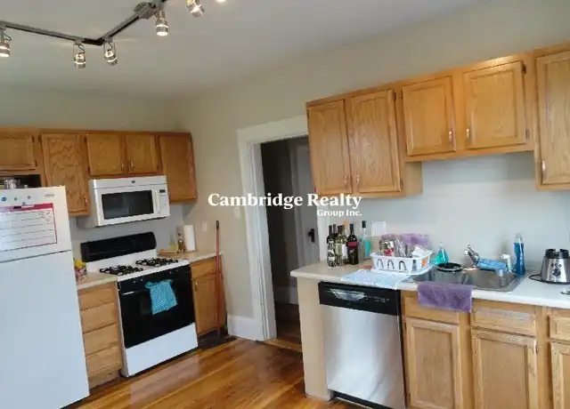 Property at 101 Heath St, Somerville, MA, 02145, 4 beds, 1 bath, [object Object]