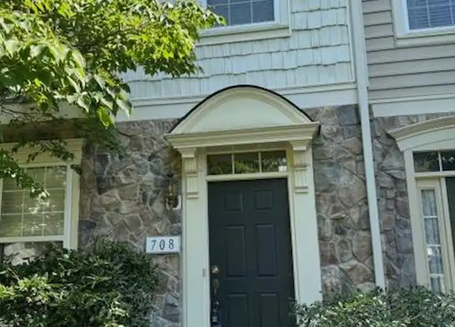 Property at 708 Redgate Ln, Woodbridge, VA, 22191, 3 beds, 2.5 baths, [object Object]
