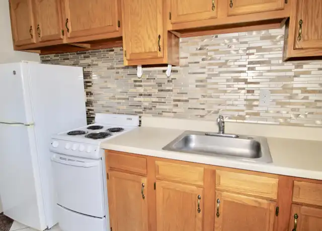 Property at 220 Hutchinson Ave Unit B-13, Canonsburg, PA, 15317, 2 beds, 1 bath, [object Object]