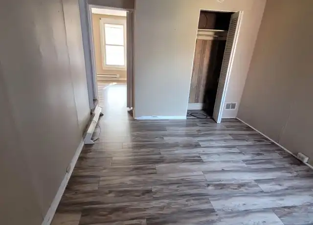 Property at 122 N Broad St Unit 2, Lancaster, PA, 17602, 2 beds, 1 bath, [object Object]