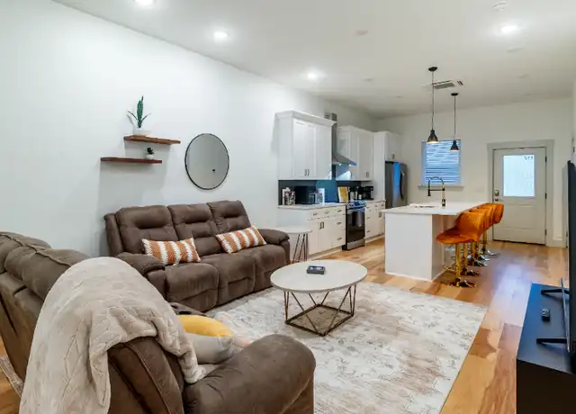 Property at 899 Cherokee Blvd #117, Chattanooga, TN, 37405, 3 beds, 3 baths, [object Object]