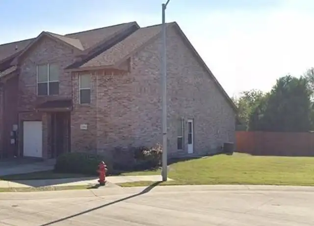 Property at 2363 Calendar Ct, Grand Prairie, TX, 75050, 3 beds, 2 baths, [object Object]