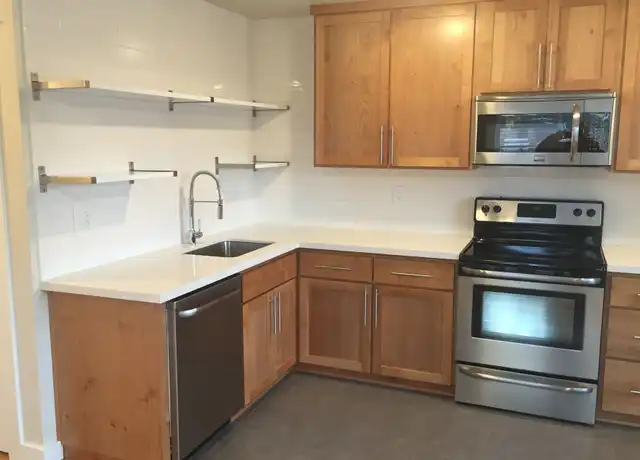 Property at 7511 N Berkeley Ave Unit 7, Portland, OR, 97203, 2 beds, 1 bath, [object Object]