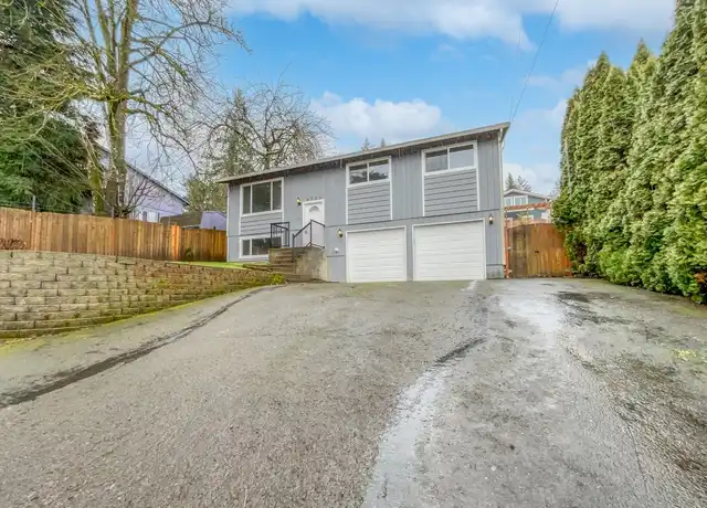 Property at 4720 SW Palatine St, Portland, OR, 97219, 4 beds, 2 baths, [object Object]