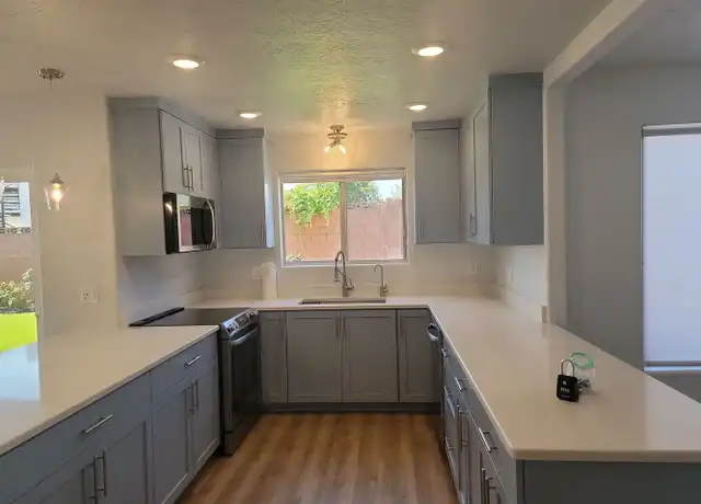 Property at 2384 E 40 N, Saint George, UT, 84790, 3 beds, 2.5 baths, [object Object]
