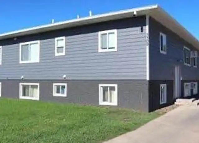 Property at 3309 S Elmwood Ave Unit 3, Sioux Falls, SD, 57105, 3 beds, 1 bath, [object Object]