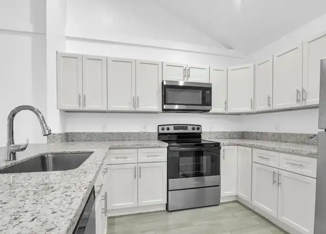 Property at 13910 Folkestone Cir, Wellington, FL, 33414, 4 beds, 2 baths, [object Object]