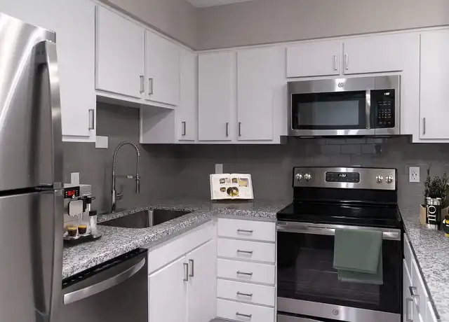 Property at Skyline at Kessler - 2511 Wedglea Dr, Dallas, TX, 75211, 0 beds, 1 bath, [object Object]