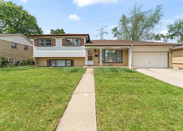 Photo of 427 Gilbert Dr, Wood Dale, IL 60191