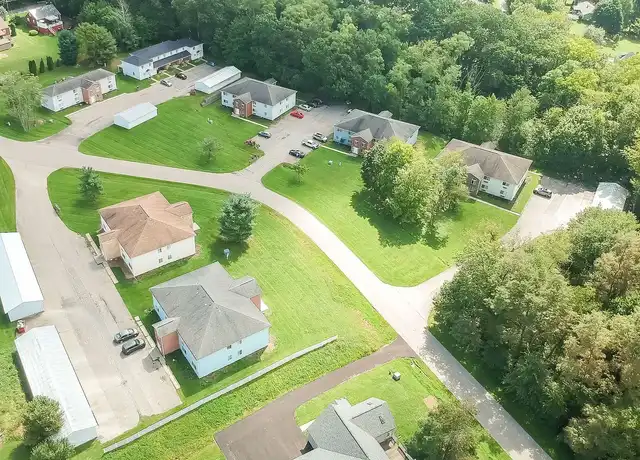 Property at 402 Kittery Ridge Dr, New Castle, PA, 16101, 1 bed, 1 bath, [object Object]